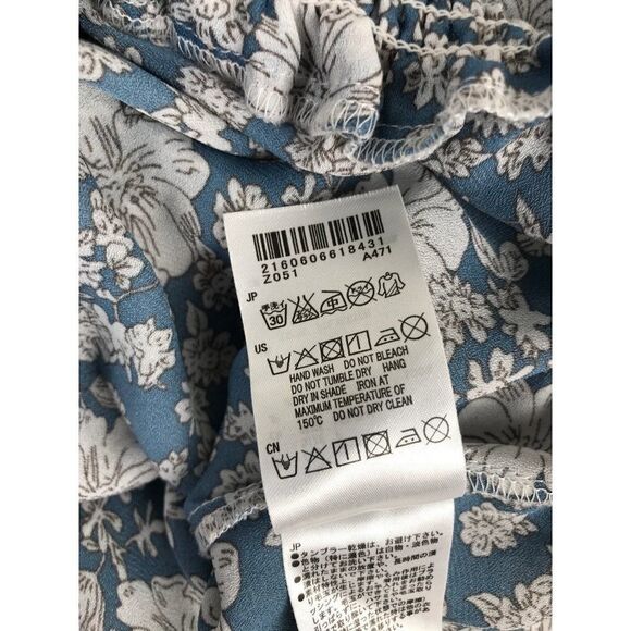 E Hyphen World Gallery Blue & White Floral Off Shoulder Crop Top - Picture 7 of 7